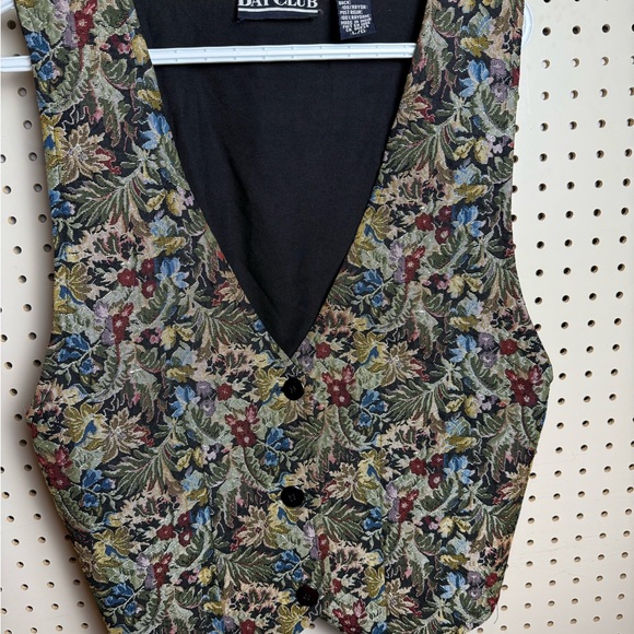bay crest Jackets & Blazers - Vintage Floral Tapestry Vest - black on back